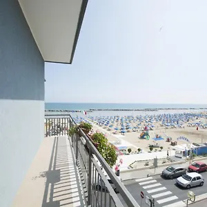 Isabell Hotel