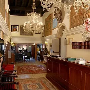 Hotel San Cassiano Ca'favretto ****